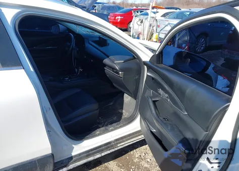 2022 Mazda Cx-30 Select z USA, uszkodzony, nr VIN 3MVDMBBL6NM400169